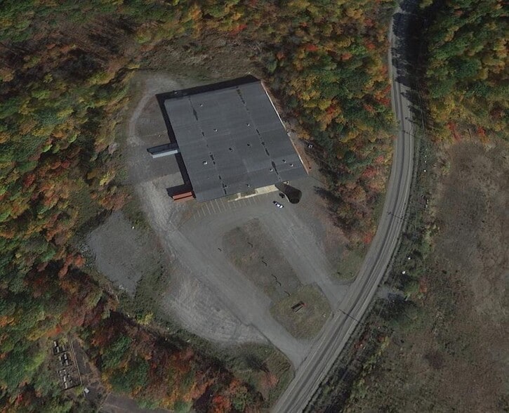 More Photos Of 333 Crestwood Dr, Mountain Top Manufacturing For Sale