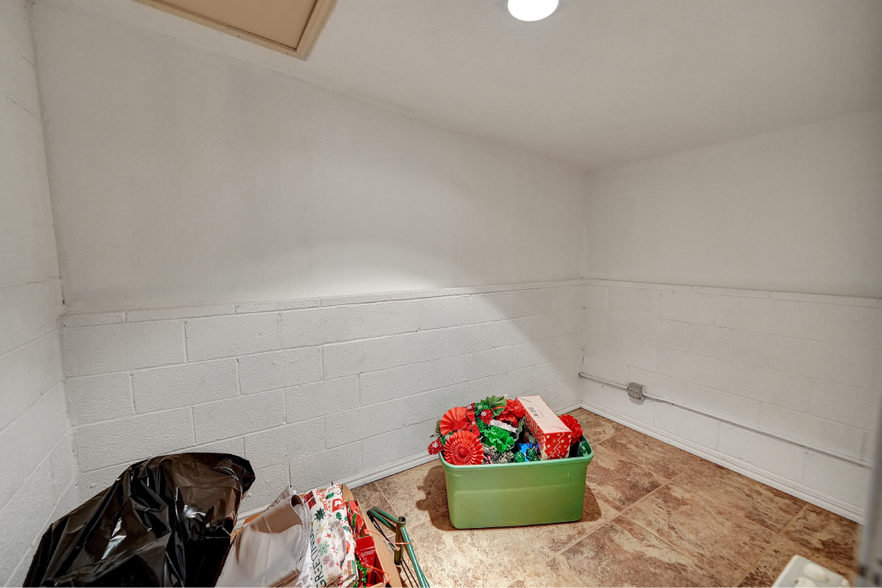 More Photos Of 1509 N Big Spring St, Midland Loft Creative Space For Sale