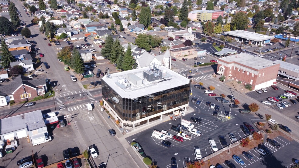 More Photos Of 400 Warren Ave, Bremerton Office For Sale