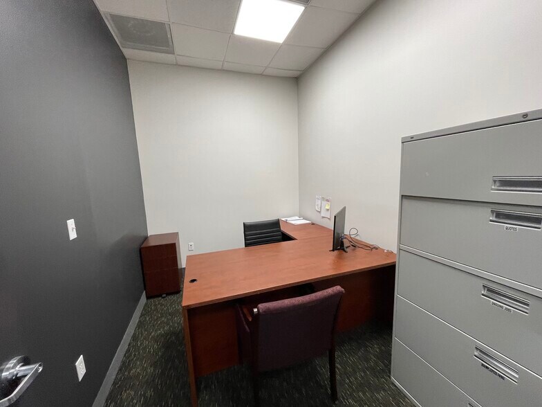 More Photos Of 2860 W State Road 84, Fort Lauderdale Office For Sale