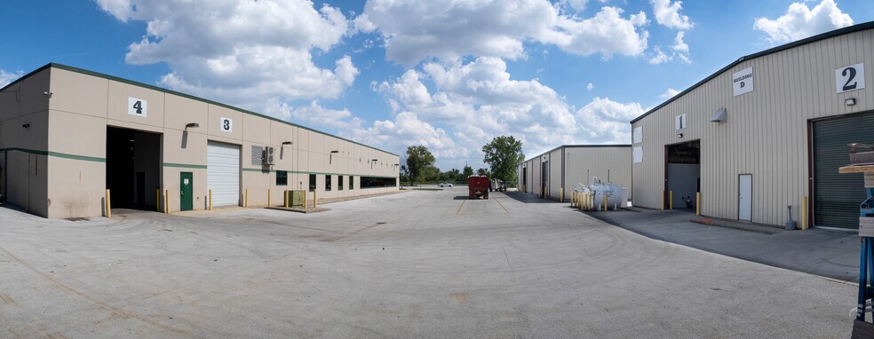 More Photos Of 16500 Vincennes Ave, South Holland Warehouse For Sale