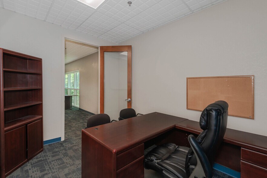 More Photos Of 3001 N 29th Ave, Hollywood Unknown For Lease