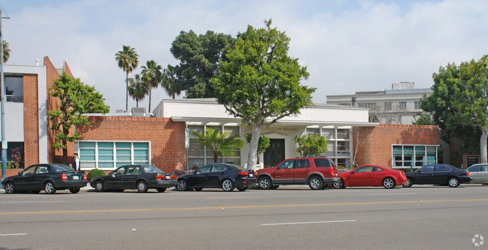 More Photos Of 424 S Beverly Dr, Beverly Hills Office For Lease