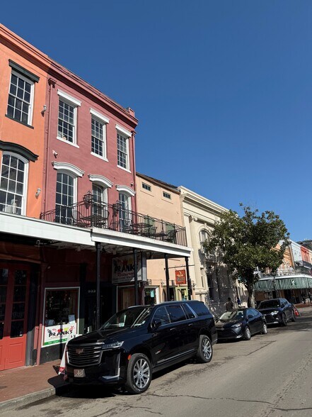 More Photos Of 933 Decatur St, New Orleans Storefront For Sale