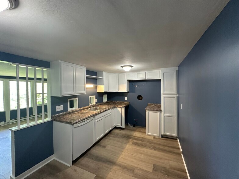 More Photos Of 6000 Chambers Hill Rd, Harrisburg Apartments For Sale