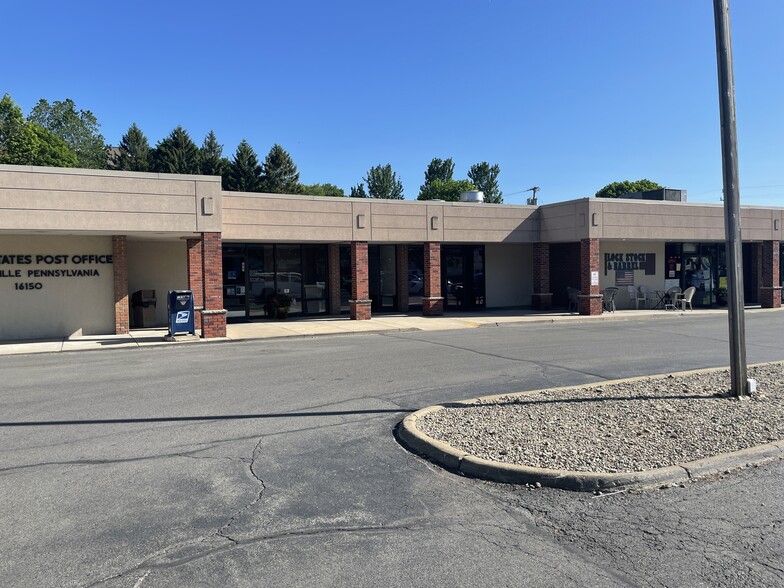 Primary Photo Of 62 E Shenango St, Sharpsville Storefront For Lease