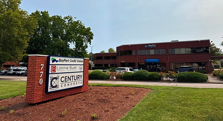 Primary Photo Of 770 Lynnhaven Pky, Virginia Beach Medical For Sale