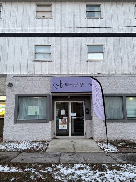 Primary Photo Of 428 Main St, Slippery Rock Storefront Retail Residential For Lease
