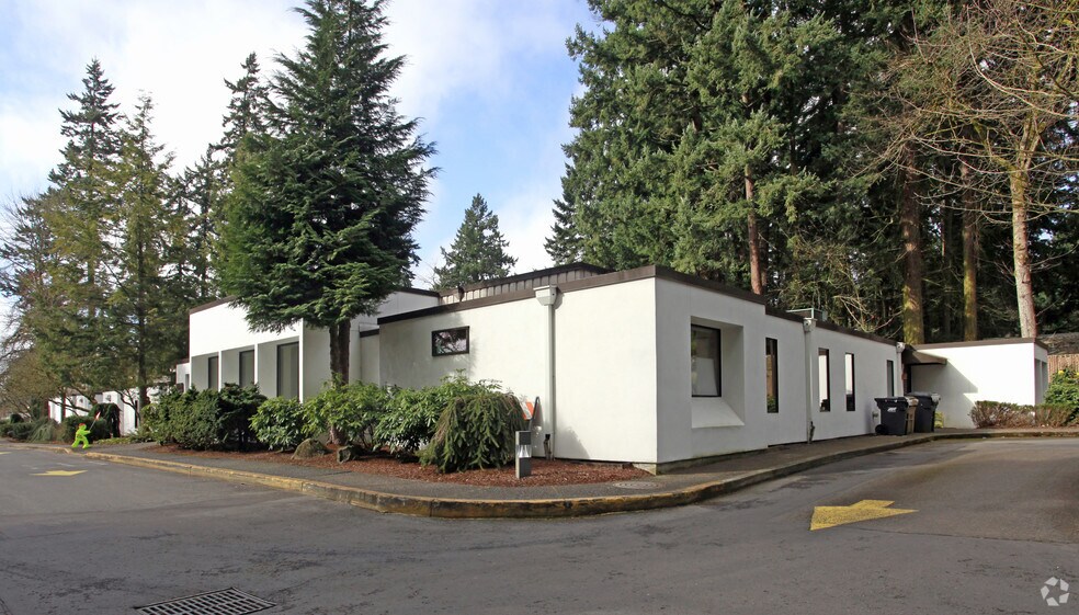 More Photos Of 16463 Lower Boones Ferry Rd, Lake Oswego Unknown For Lease