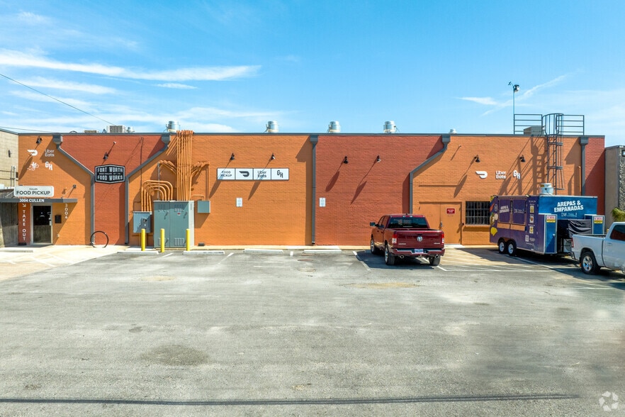 More Photos Of 3004-3008 Cullen St, Fort Worth Distribution For Lease