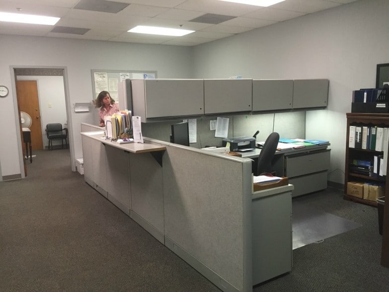 More Photos Of 2903 Wall Triana Hwy, Huntsville Flex For Lease