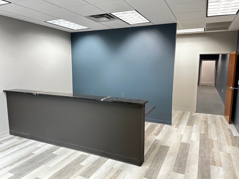 More Photos Of 4245 Johns Creek Pky, Suwanee Medical For Lease