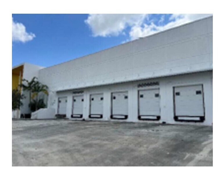 More Photos Of 1551 SE 36th Ave, Homestead Warehouse For Lease