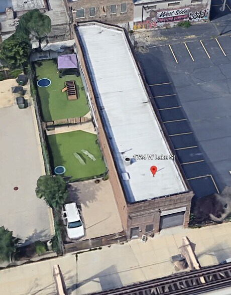 More Photos Of 1724 W Lake St, Chicago Warehouse For Sale