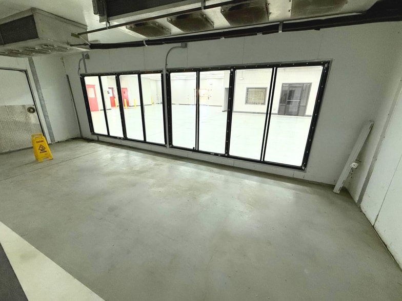 More Photos Of 2501 E President St, Savannah Food Processing For Lease