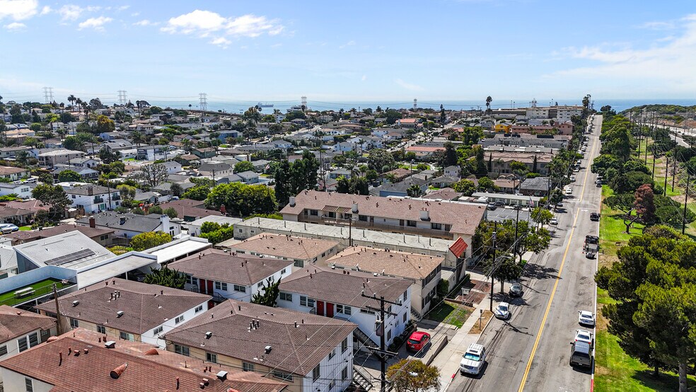 More Photos Of 508 W Imperial Ave, El Segundo Apartments For Sale