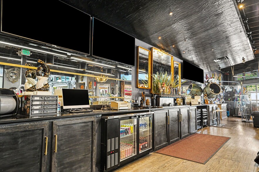 More Photos Of 698 Santa Fe Dr, Denver Restaurant For Sale