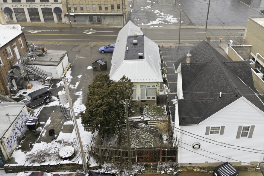 More Photos Of 20 N Mulberry St, Mansfield Office For Sale