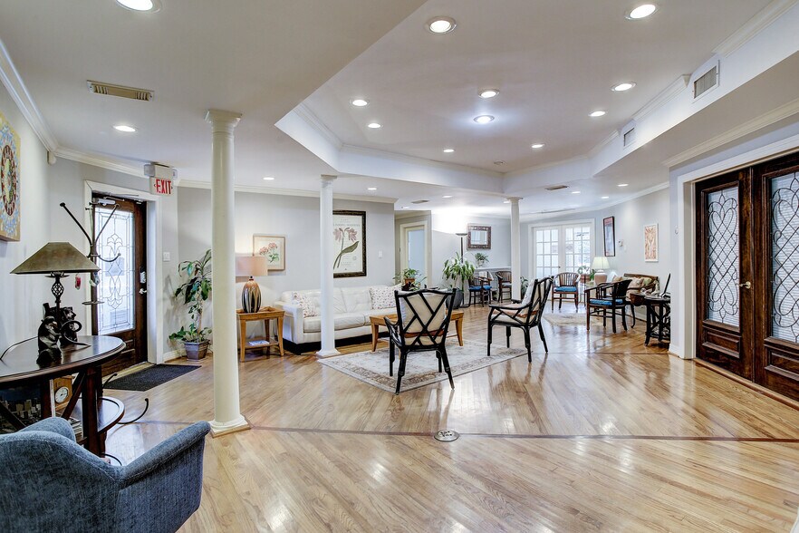 More Photos Of 4314 Yoakum Blvd, Houston Medical For Sale