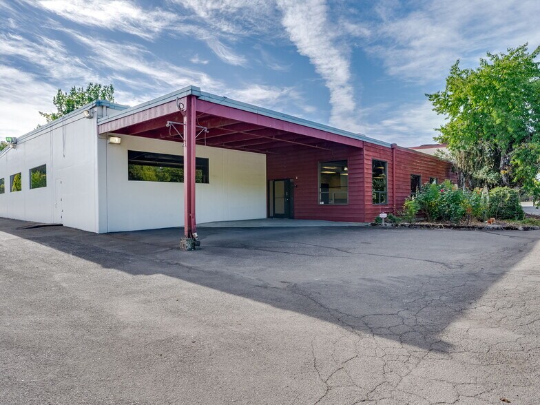 More Photos Of 16700 S Highway 99W, Amity Distribution For Sale