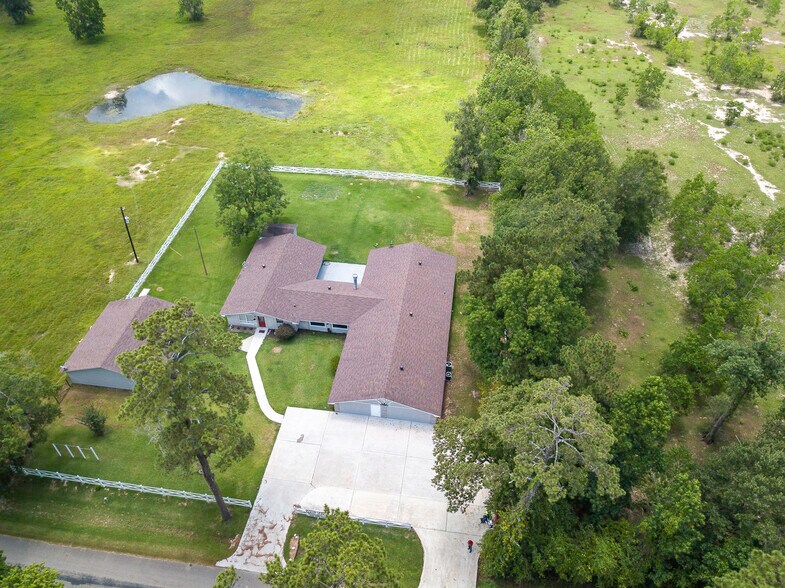 More Photos Of 1270 CR 2293, Cleveland Assisted Living For Sale