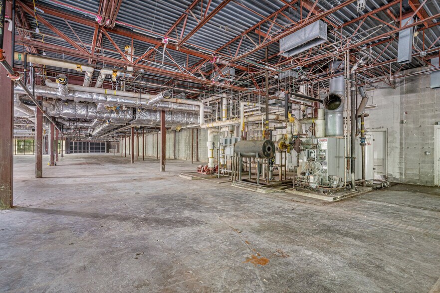 More Photos Of 4000 Corporate Center Dr, Morrow Medical For Lease