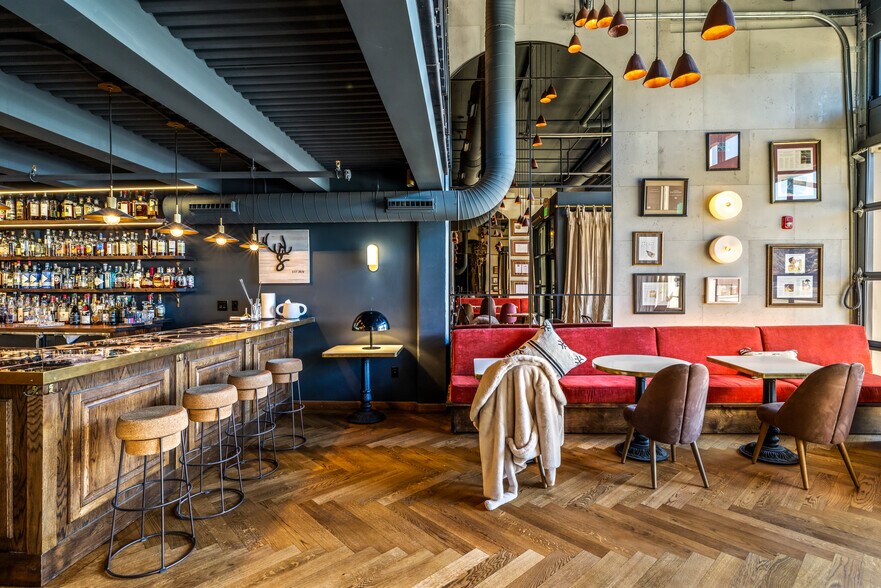 More Photos Of 910 Yampa Street, Steamboat Springs General Retail For Sale