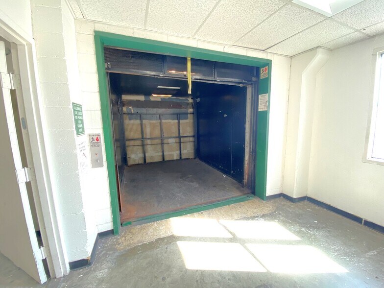 More Photos Of 1100 Wall St, Los Angeles General Retail For Lease