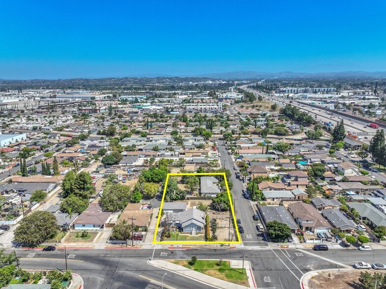 Primary Photo Of 607 W La Jolla St, Placentia Apartments For Sale
