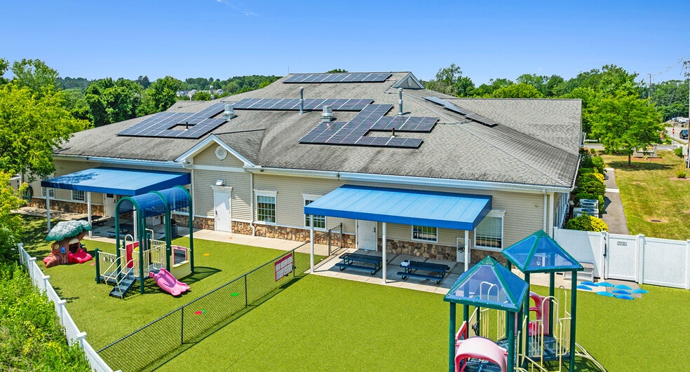 More Photos Of 206 Great Rd, Littleton Daycare Center For Sale