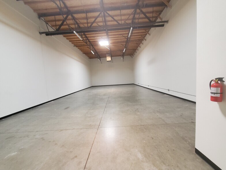 More Photos Of 751-827 E Edna Pl, Covina Warehouse For Sale