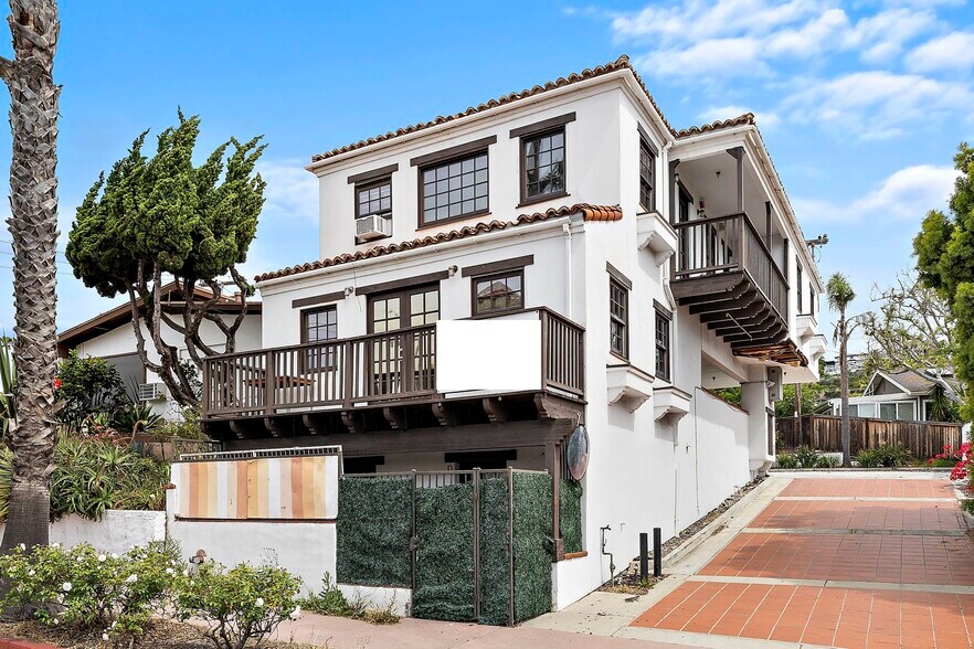 More Photos Of 2011 S El Camino Real, San Clemente Freestanding For Sale