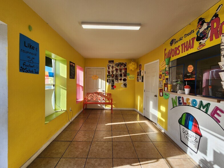 More Photos Of 108 Schertz Pky, Schertz Auto Repair For Sale