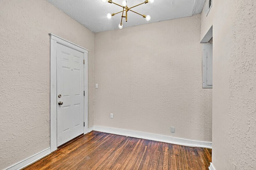 More Photos Of 1114 E Armour Blvd, Kansas City Apartments For Sale