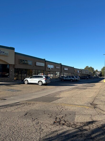 More Photos Of 10890 E Dartmouth Ave, Denver Unknown For Lease