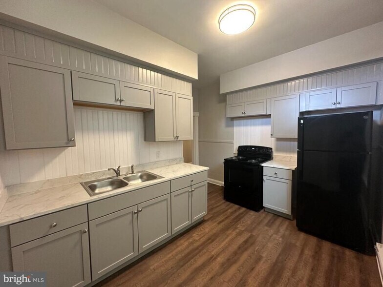 More Photos Of 228-230 Summit Ave, Hagerstown Apartments For Sale