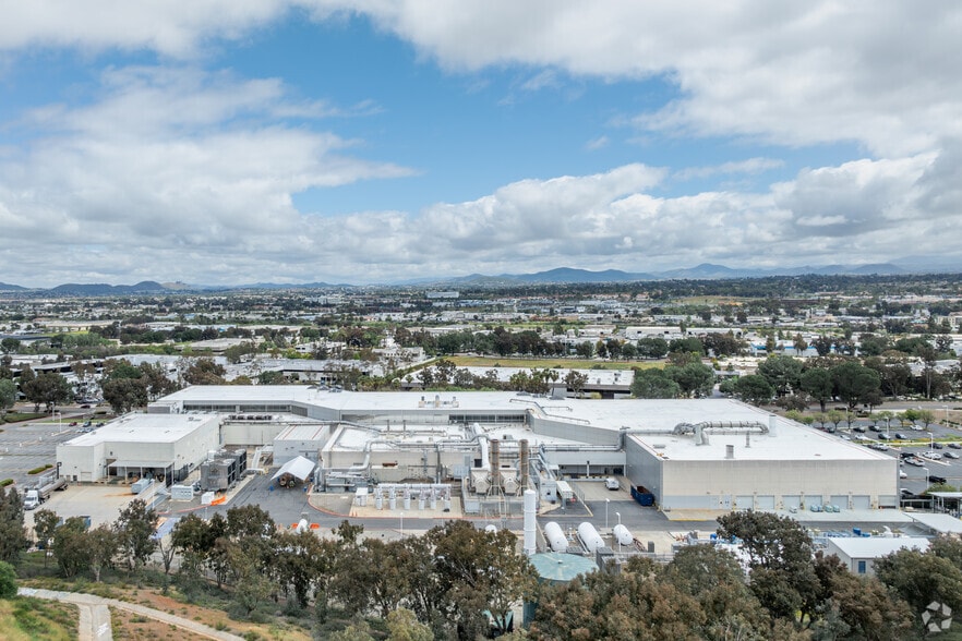 More Photos Of 41915 Business Park Dr, Temecula Light Manufacturing For Sale