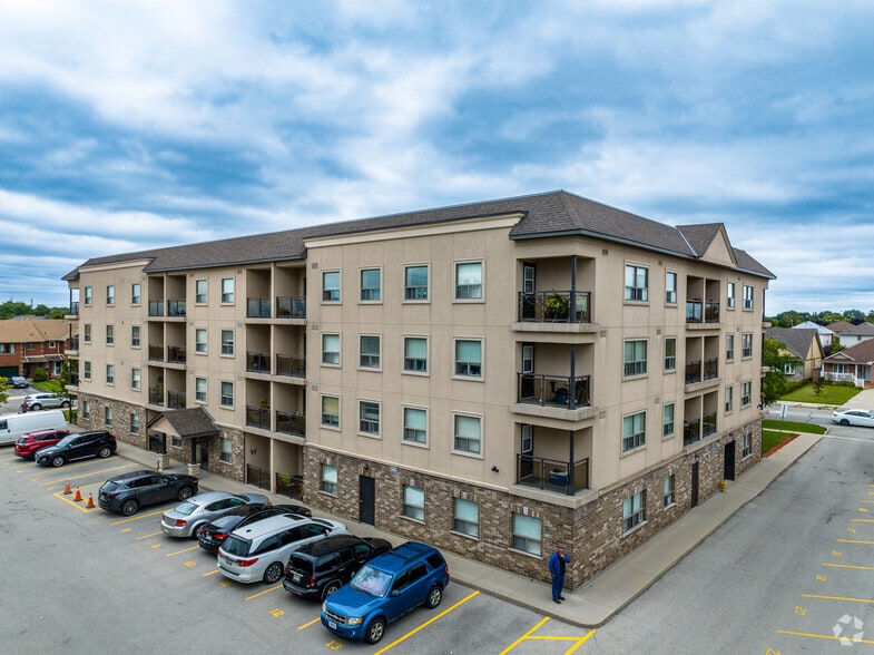 More Photos Of 1489 Upper Gage Av, Hamilton Apartments For Sale