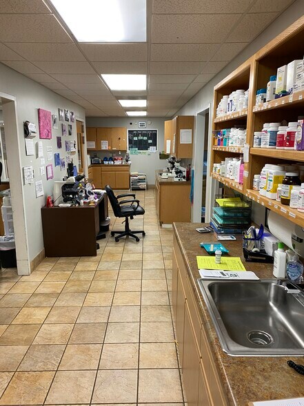 More Photos Of 101 Bahama Rd, Bahama Medical For Sale