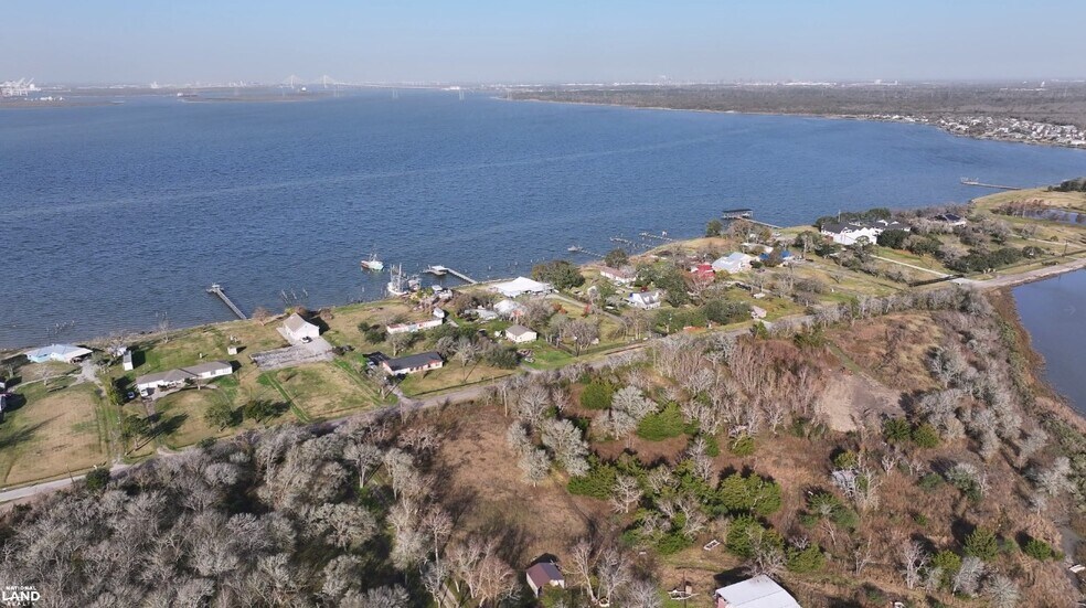 More Photos Of 3815 Tri City Beach Rd, Baytown Land For Sale