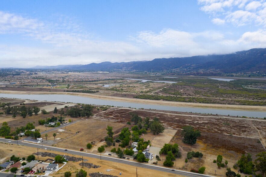 More Photos Of 816-880 E Lakeshore Dr, Lake Elsinore Land For Sale
