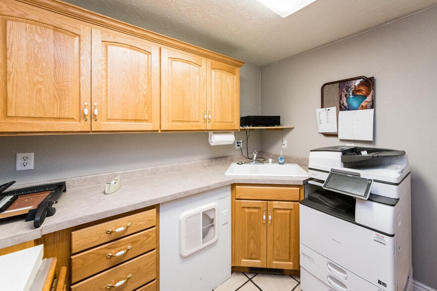 More Photos Of 190 E Center St, Logan Office For Lease