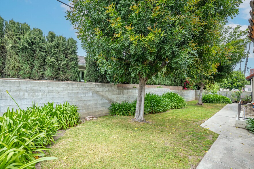 More Photos Of 1349-1351 Elm Ave, San Gabriel Multifamily For Sale