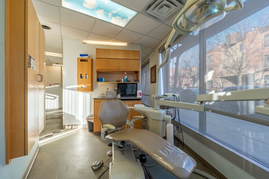 More Photos Of 875 N Milwaukee Ave, Chicago Storefront Retail Residential For Sale