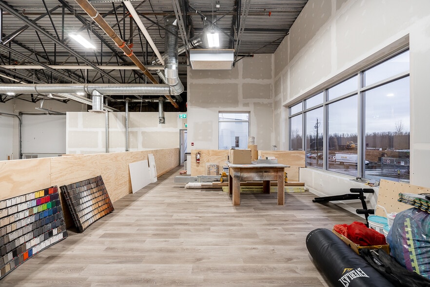 More Photos Of 7252 River Pl, Mission Warehouse For Sale