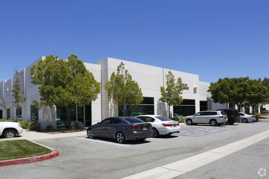 More Photos Of 43379-43397 Business Park Dr, Temecula Unknown For Lease