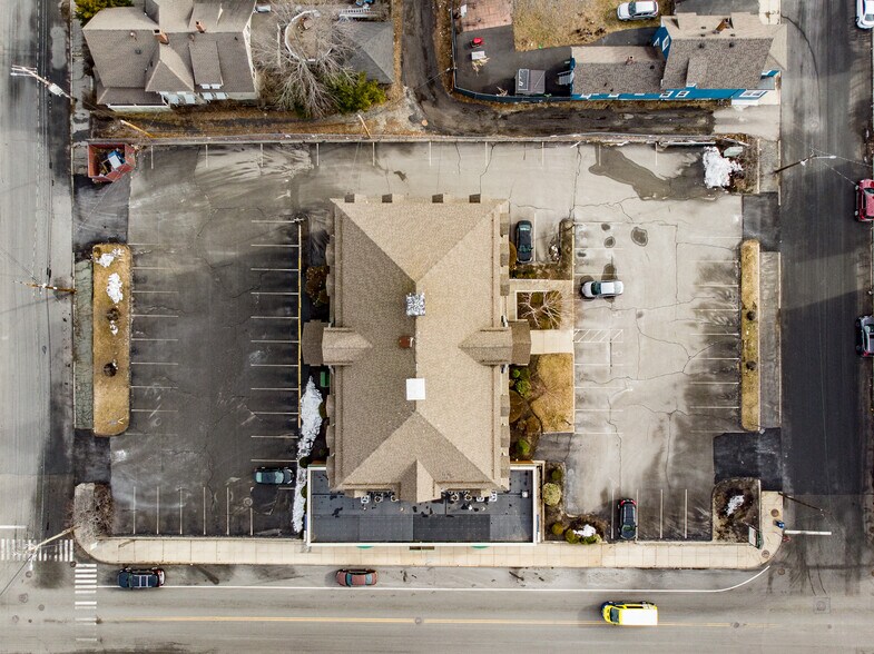 More Photos Of 130 Parker St, Lawrence Office Residential For Lease