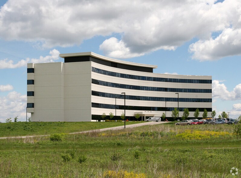 More Photos Of 5801 Research Park Blvd, Madison Office For Lease