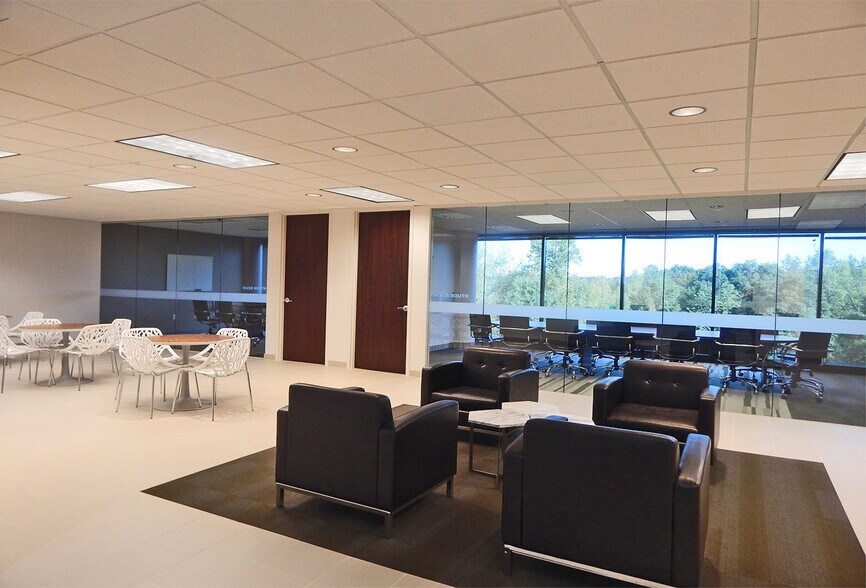 More Photos Of 3295 River Exchange Dr, Peachtree Corners Office For Lease