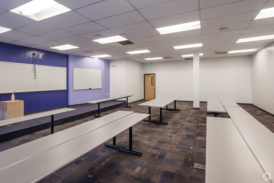 More Photos Of 2200 S Monaco Pky, Denver Storefront For Lease